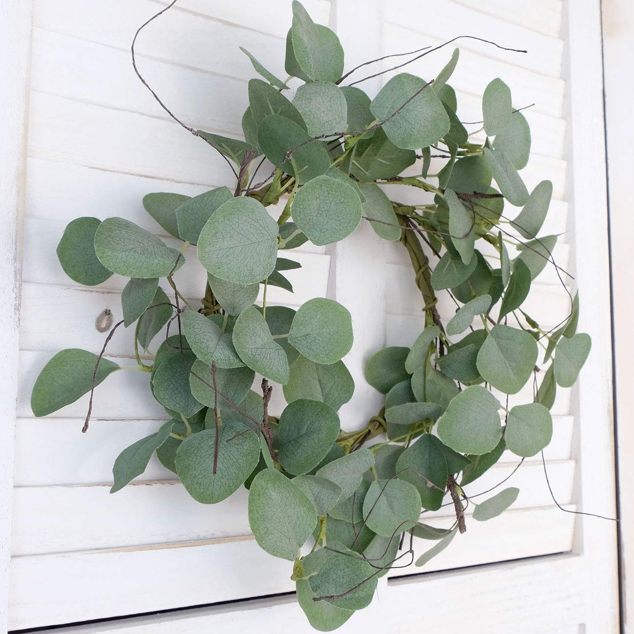 idyllic Eucalyptus Leaves Wreath Metal Polyester Green Wreath 14 Inches for The Front Door Décor, 1 Pack