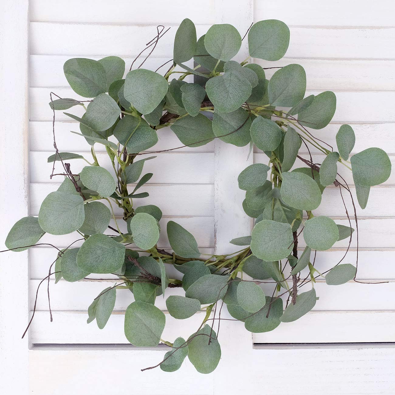 idyllic Eucalyptus Leaves Wreath Metal Polyester Green Wreath 14 Inches for The Front Door Décor, 1 Pack