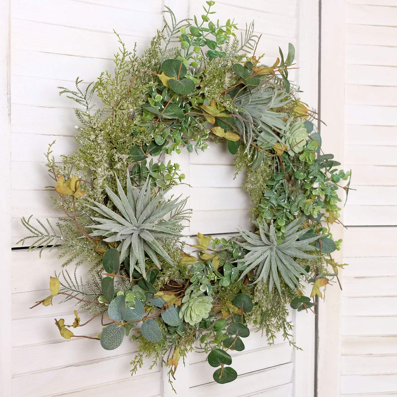 Idyllic 22 Inches Artificial Succulents Wreath Winter Garlands for Front Door Christmas Round Wreath Suitable for Indoor and Home Decoration