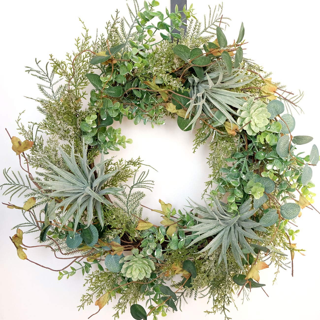 Idyllic 22 Inches Artificial Succulents Wreath Winter Garlands for Front Door Christmas Round Wreath Suitable for Indoor and Home Decoration